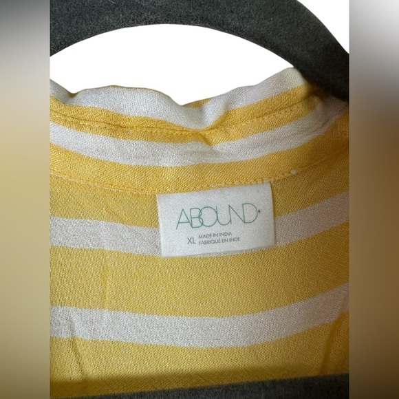 Abound Yellow & White Striped Button-Up Shirt Blouse XL Oversized Relaxed Fit - Picture 3 of 7